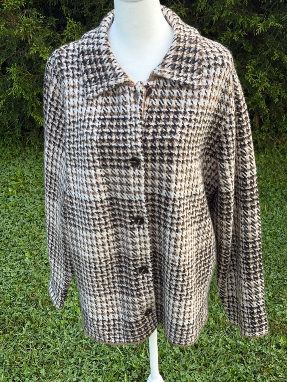 J. Jill Houndstooth Button-Front Plaid Sweater Jacket Coat, Size Medium, NWT